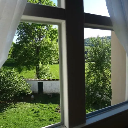 Chambres D'hotes Au Moulin D'apach Bed & Breakfast 4*